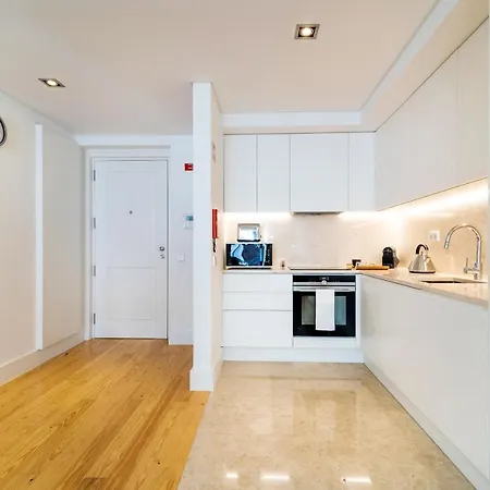 Amazing At Chiado Apartment *