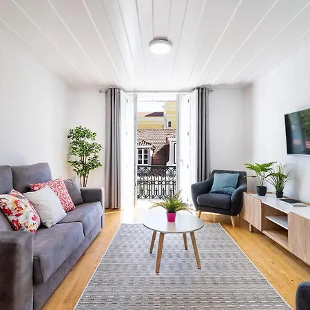 Amazing At Chiado Apartment *